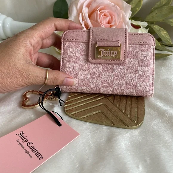 Juicy Couture Pink Wallet - Picture 4 of 9